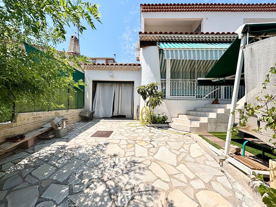 House in Plan-de-Cuques, Provence-Alpes-Côte d'Azur, France 3 - 18457048