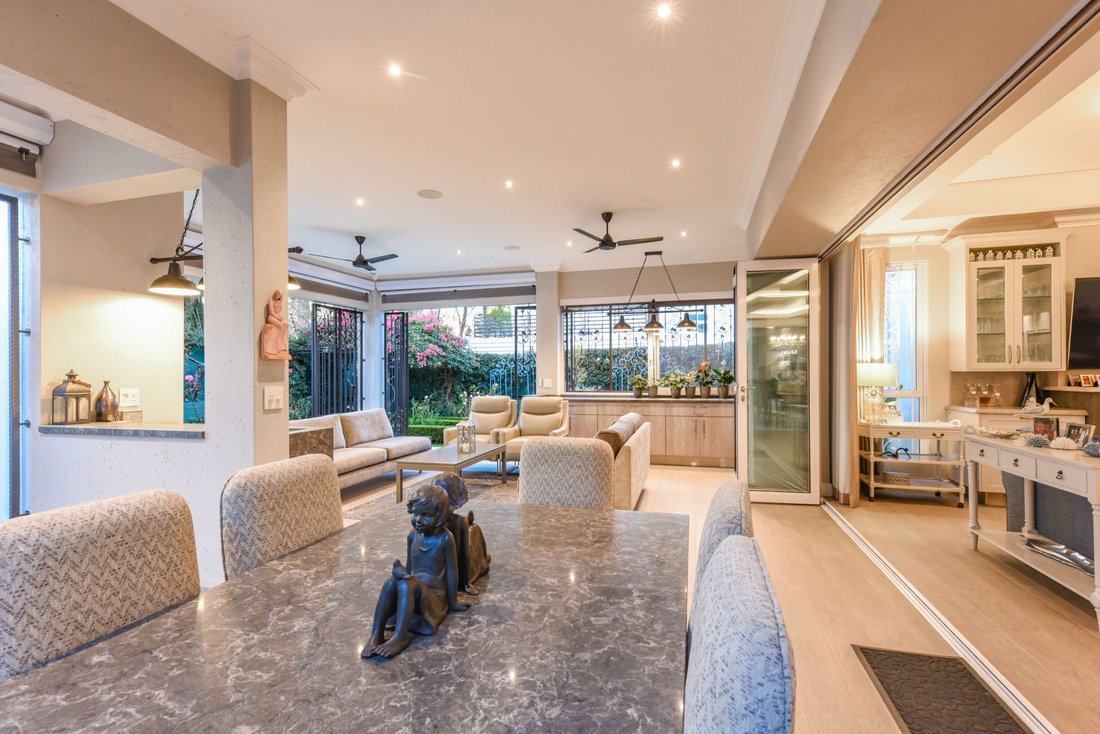 Country House in Bryanston, Gauteng, South Africa 4 - 18458432