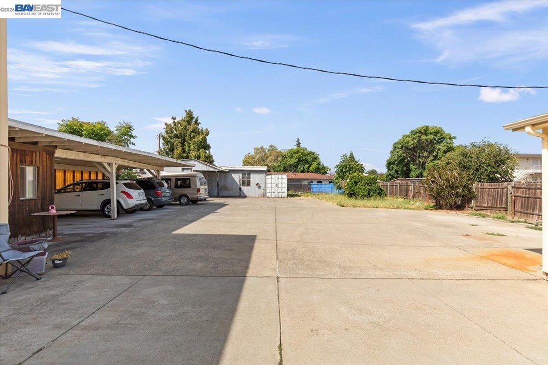 House in Hayward, California, United States 4 - 18455989