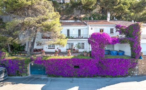 Villa in L'Estartit, Torroella de Montgri, Spain 1
