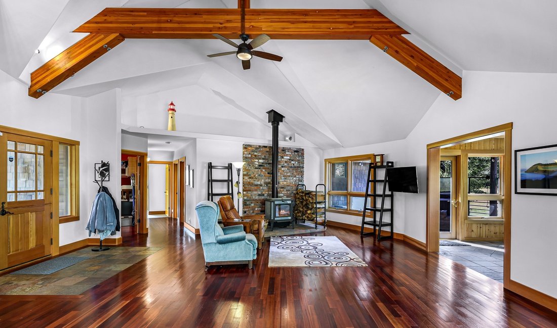 House in Clinton, Washington, United States 5 - 18469708