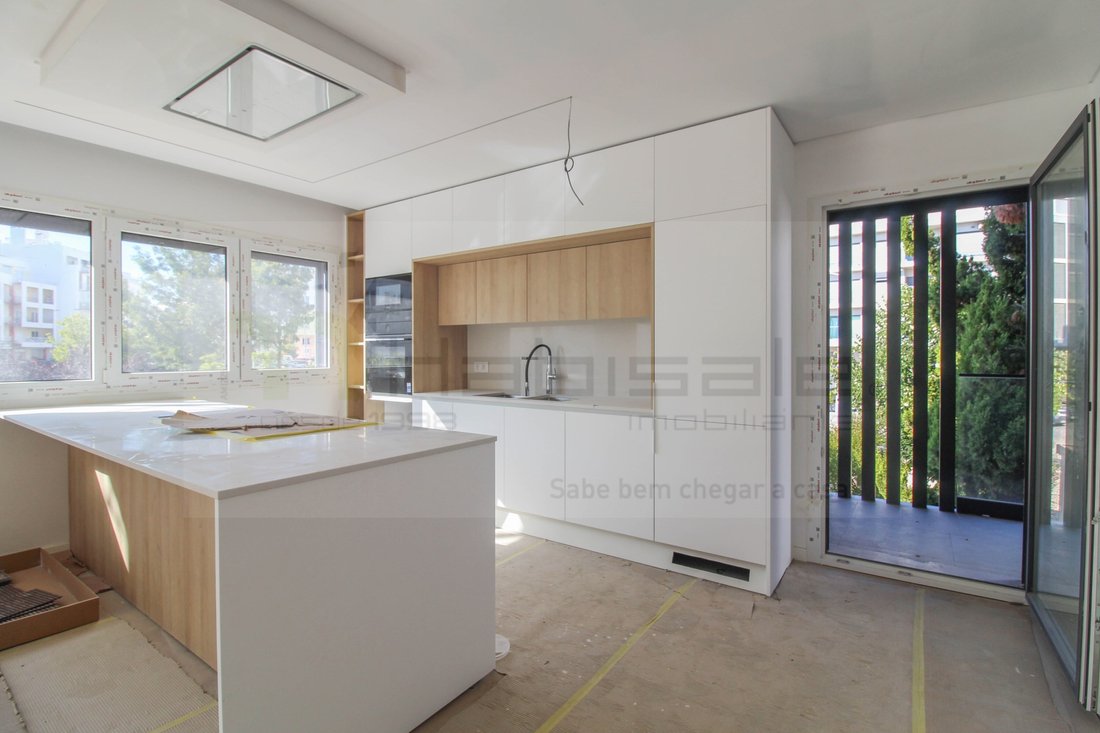 Apartment in Charneca de Caparica e Sobreda, Setubal, Portugal 1 - 18441159