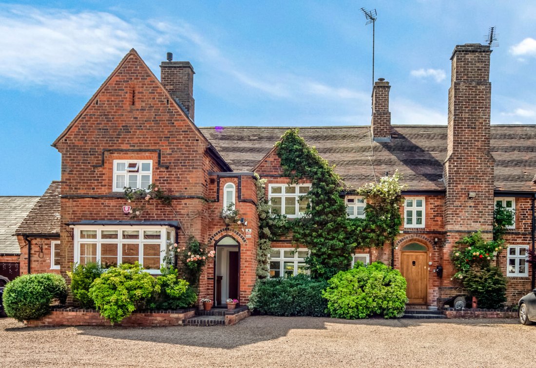 House in Bromsgrove, England 5 - 18466193