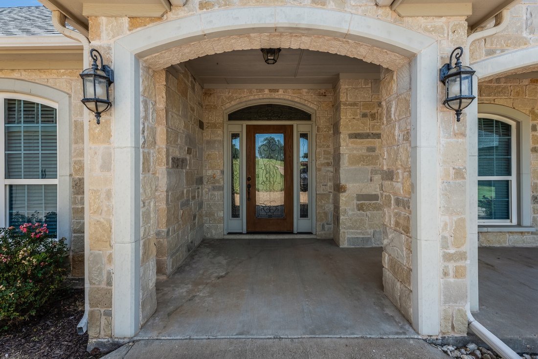 House in Granbury, Texas, United States 2 - 18460033