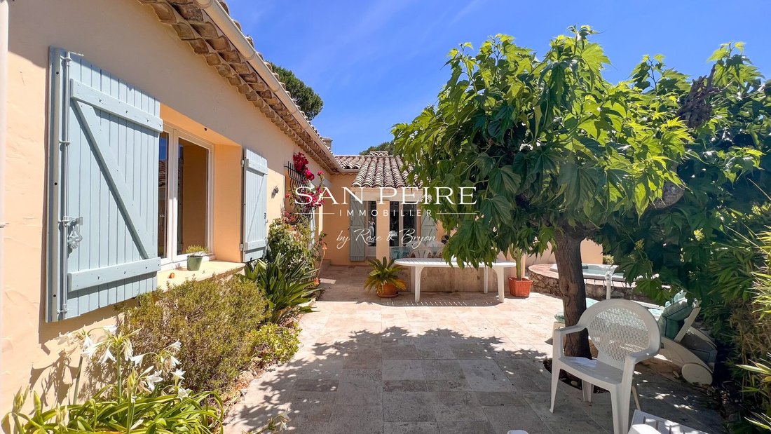 House in Ville-Les Saquedes-Le Bouillonnet, Sainte-Maxime, France 1 - 18465404