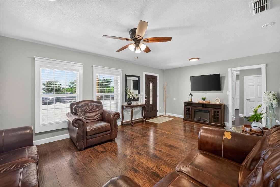 House in Sanger, Texas, United States 5 - 18464071