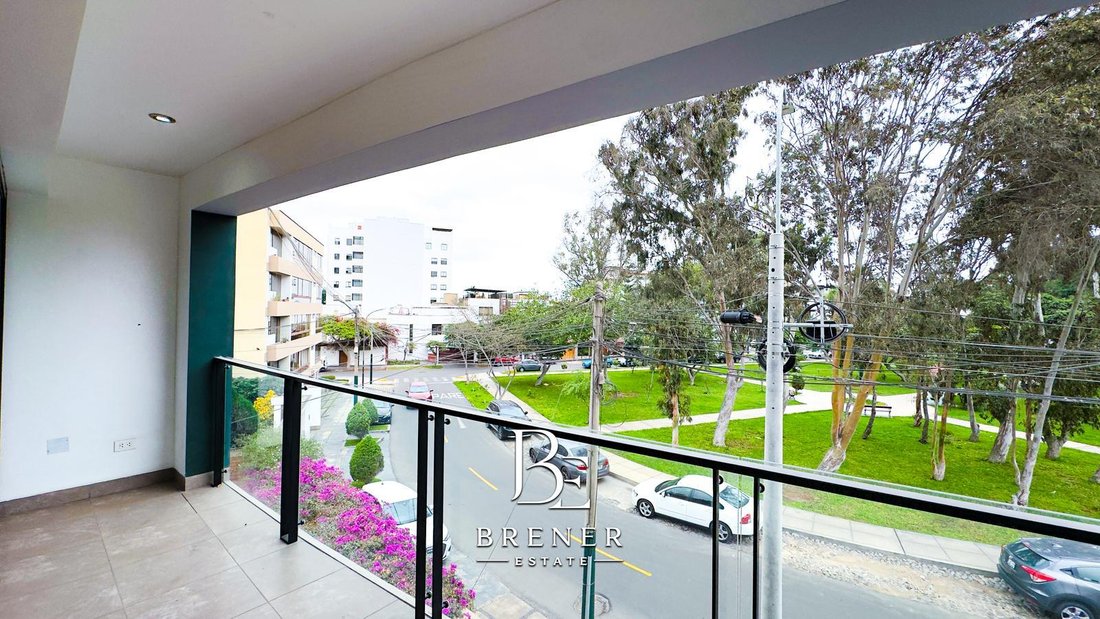 Apartment in Lima, Belarus 5 - 18470781