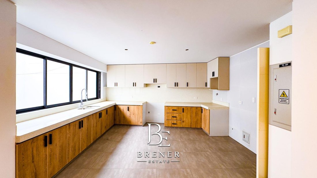 Apartment in Lima, Belarus 4 - 18470781