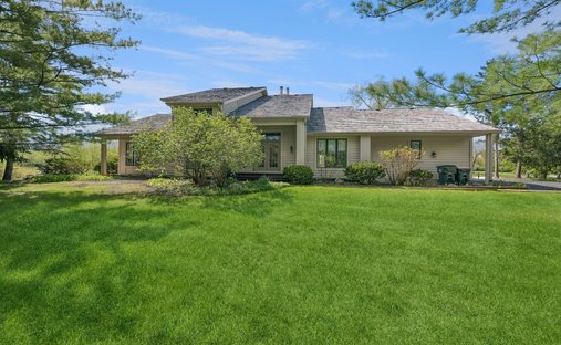 House in Green Oaks, Illinois, United States 1