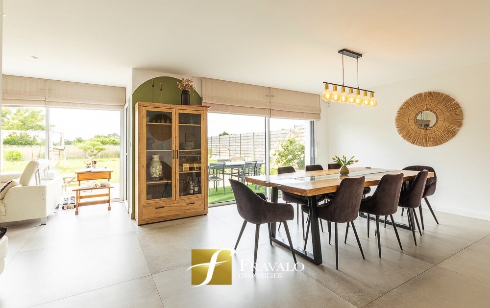 House in Centre Ville, Theix-Noyalo, France 4 - 18463255
