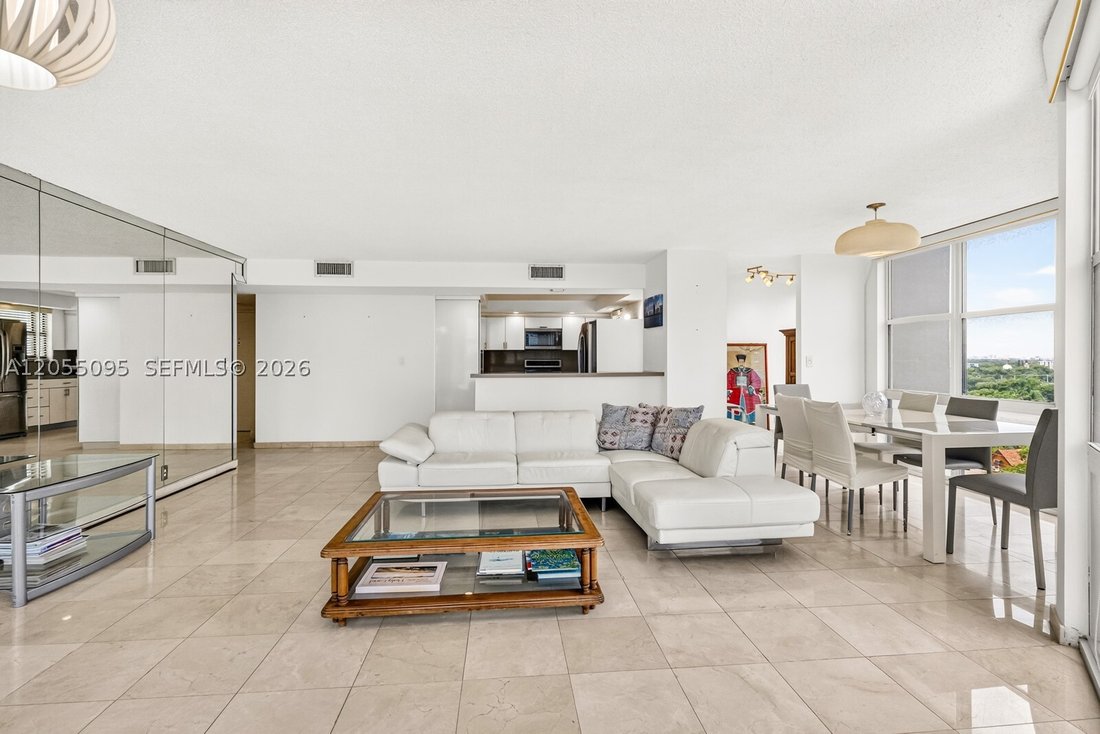 Condo in Miami, Florida, United States 5 - 18468385