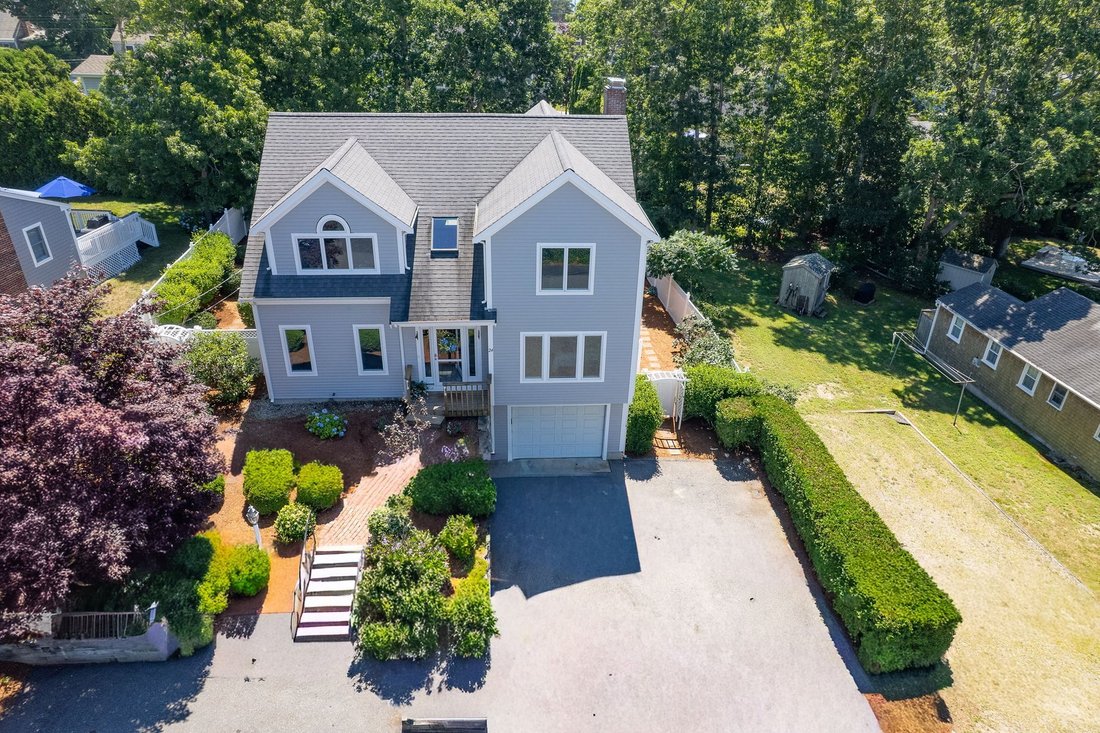 House in Mashpee, Massachusetts, United States 1 - 18457400