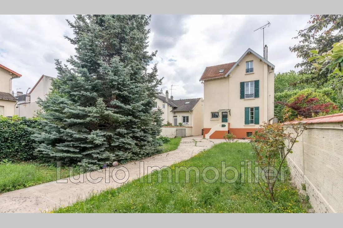 Villa in Neuilly-Plaisance, Ile-de-France, France 1 - 18470990