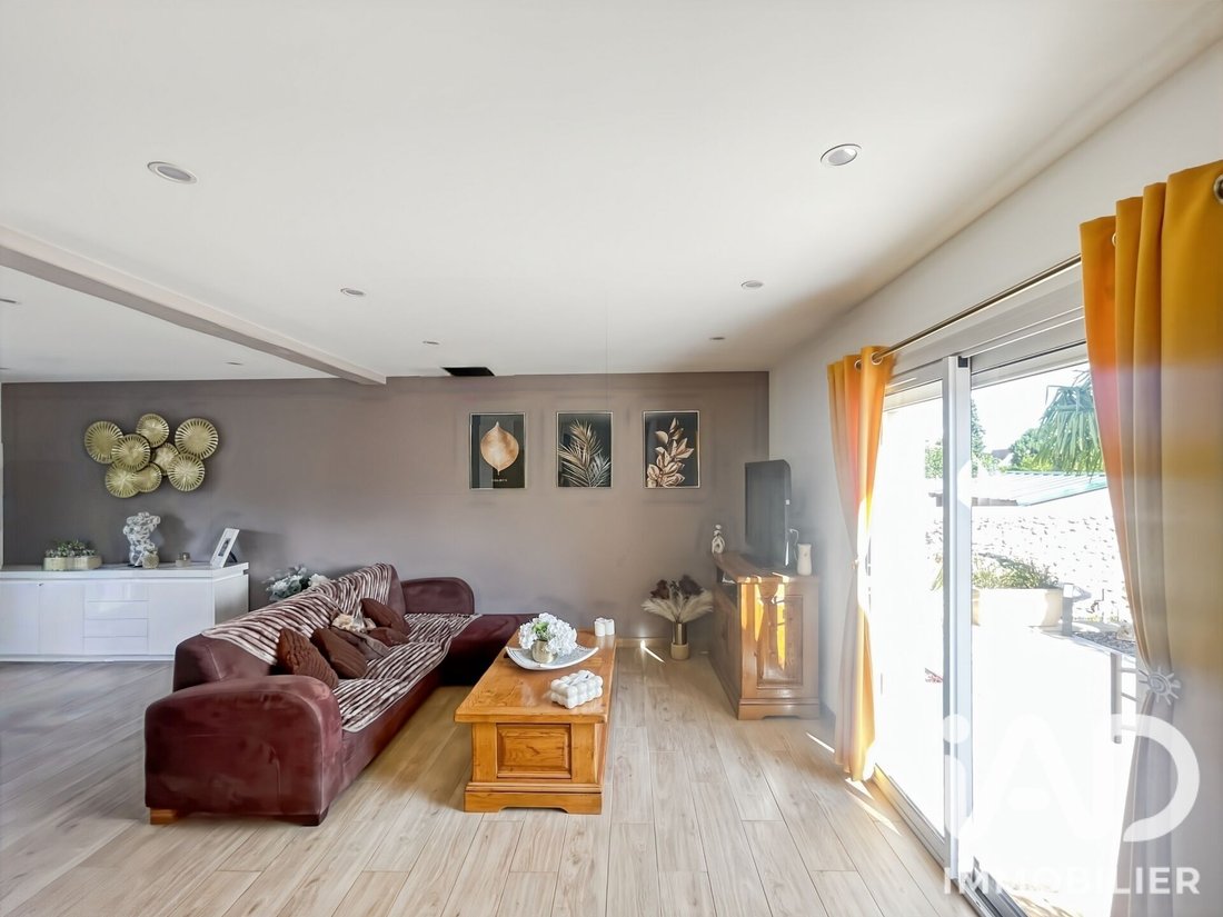 House in Saint-Sauveur-sur-Ecole, Ile-de-France, France 3 - 18338923