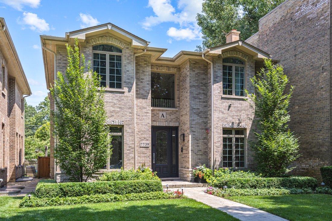 House in Skokie, Illinois, United States 2 - 18459580