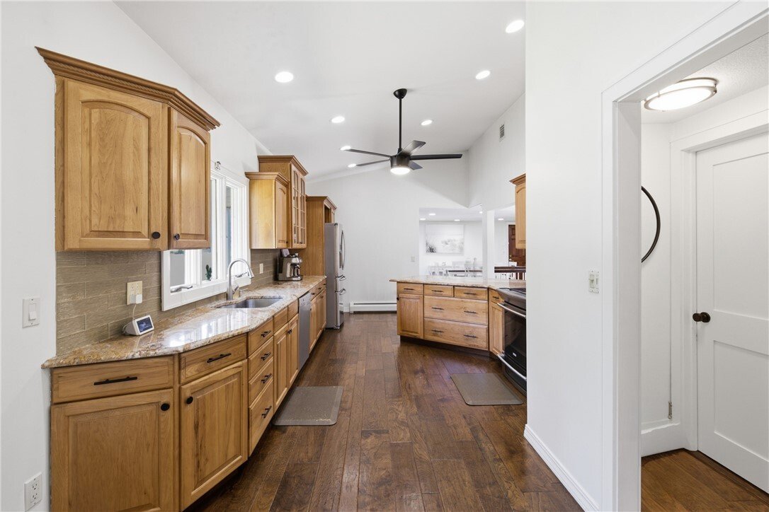 House in Tiverton, Rhode Island, United States 4 - 18458459