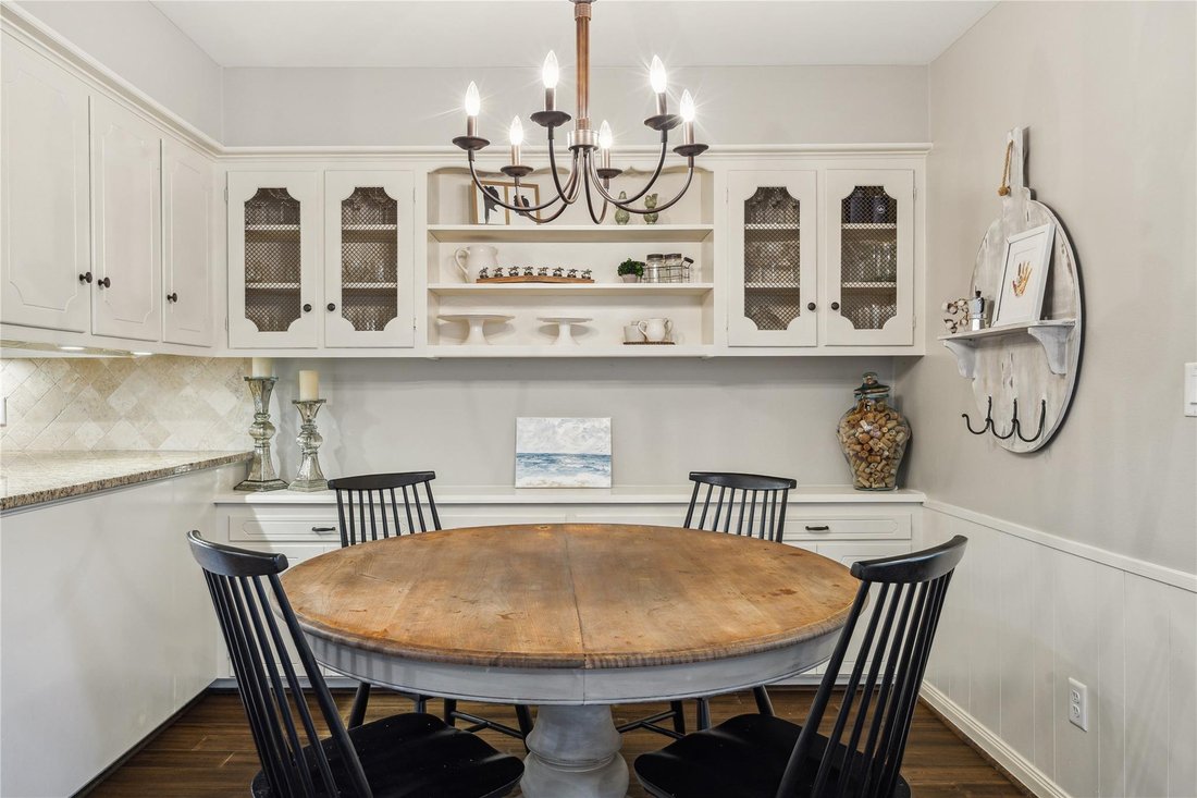 House in Houston, Texas, United States 5 - 18459926