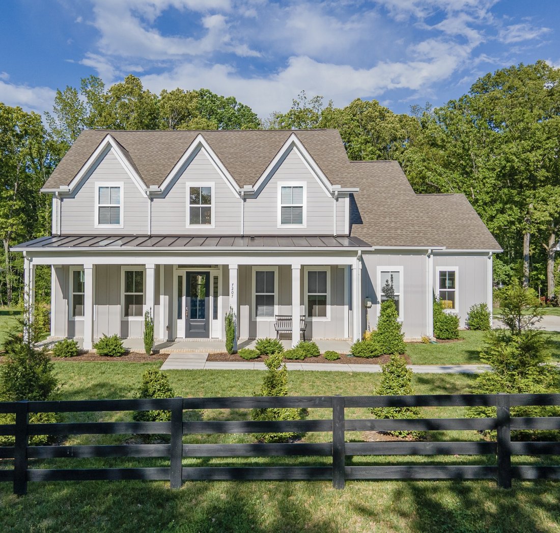 House in Bon Aqua, Tennessee, United States 1 - 18443156