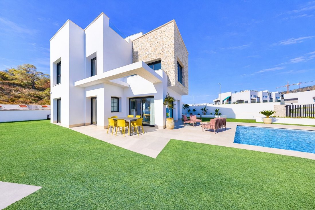 Villa in Finestrat, Valencian Community, Spain 1 - 14254541