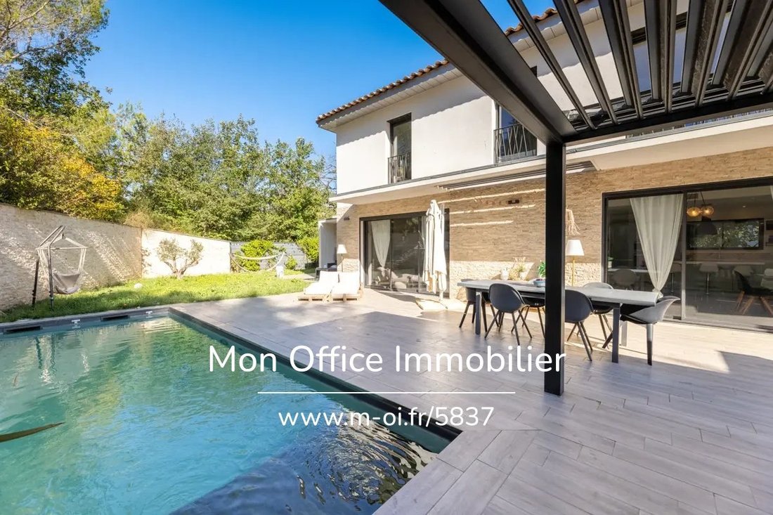 House in Le Tholonet, Provence-Alpes-Côte d'Azur, France 2 - 18459493