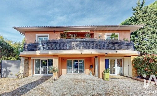 House in Saint Lambert, Frejus, France 1