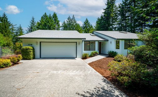 House in Rochester, Washington, United States 1