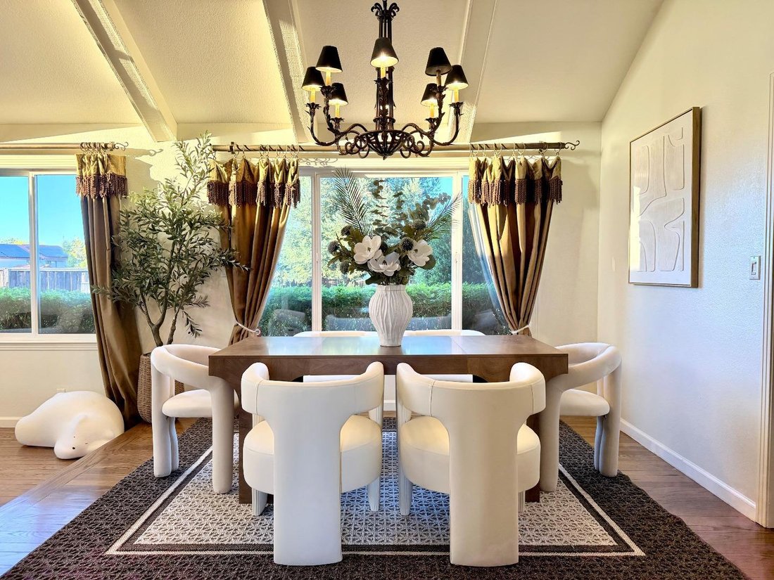 House in Saratoga, California, United States 3 - 18037046