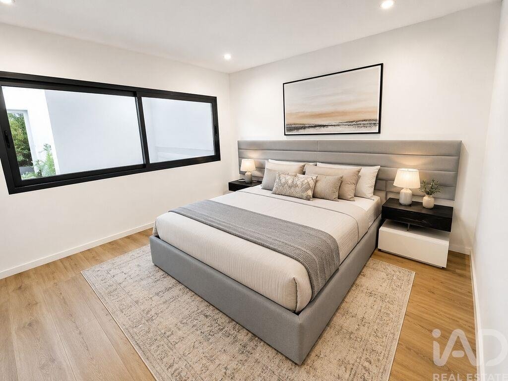 Townhouse in Charneca de Caparica e Sobreda, Setubal, Portugal 2 - 18469029