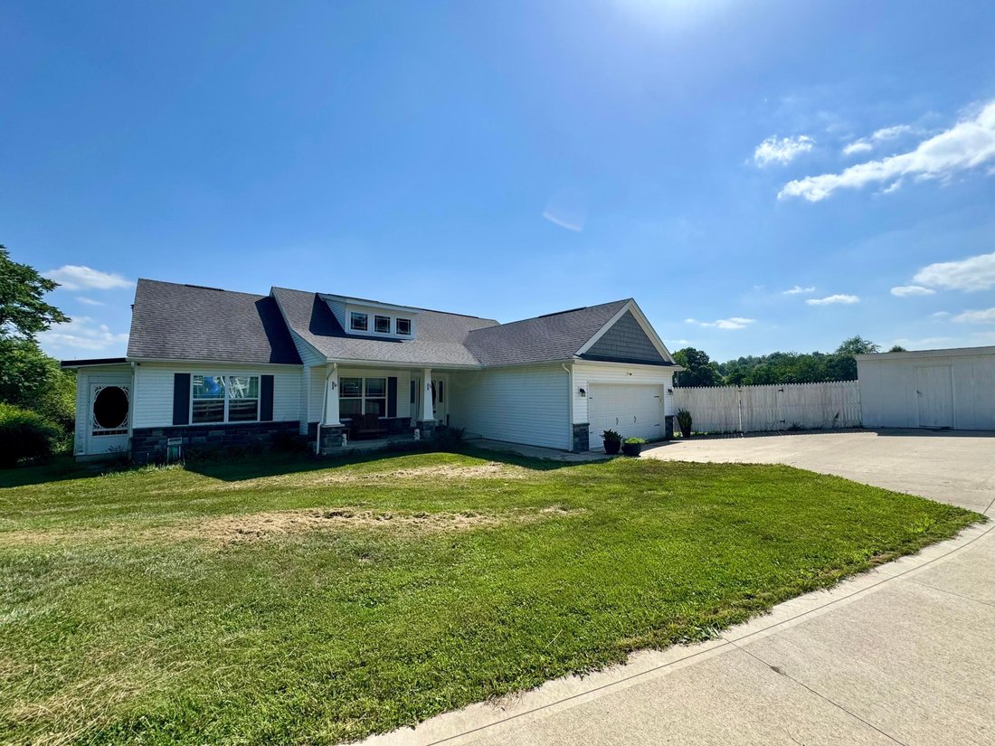 House in New Lexington, Ohio, United States 1 - 18466261