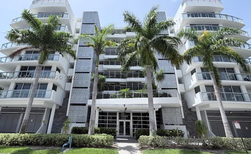 Eigentumswohnung in Bal Harbour, Florida, Vereinigte Staaten 1
