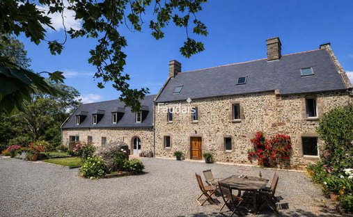 House in Blainville-sur-Mer, Normandy, France 1