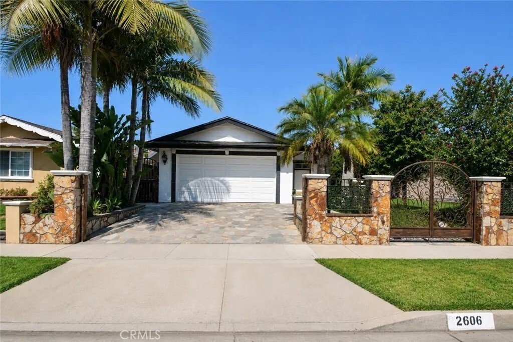 House in Santa Ana, California, United States 1 - 18459041
