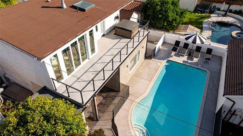 House in Burbank, California, United States 1 - 18028186