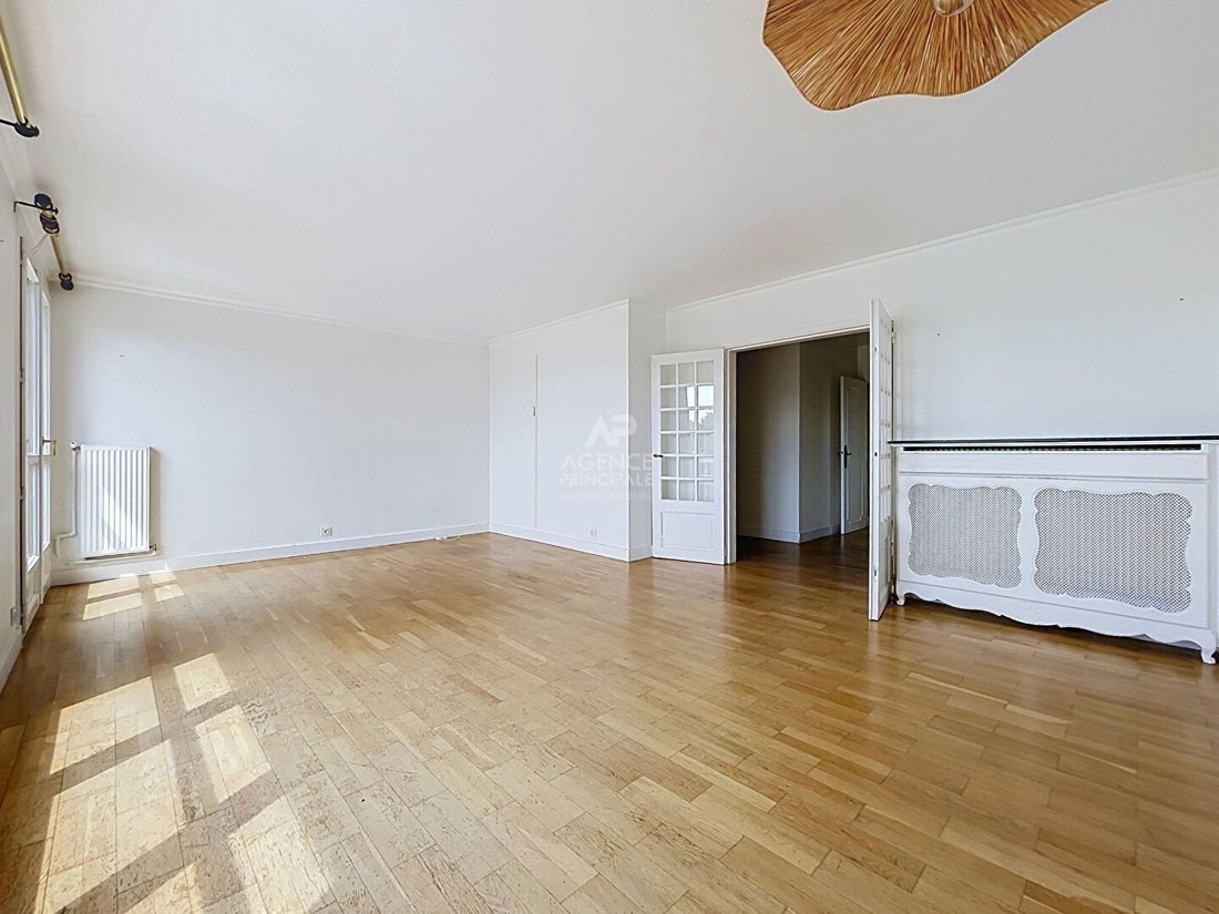 Apartment in Chatou, Ile-de-France, France 4 - 18459067