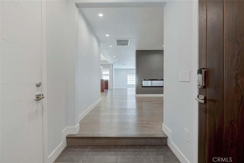 House in Burbank, California, United States 5 - 18028186