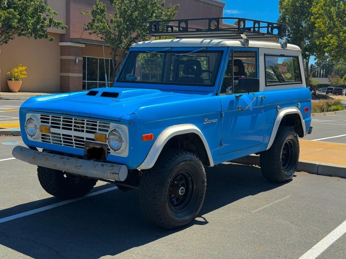 Suv in Walnut Creek, CA, United States 2 - 18472167