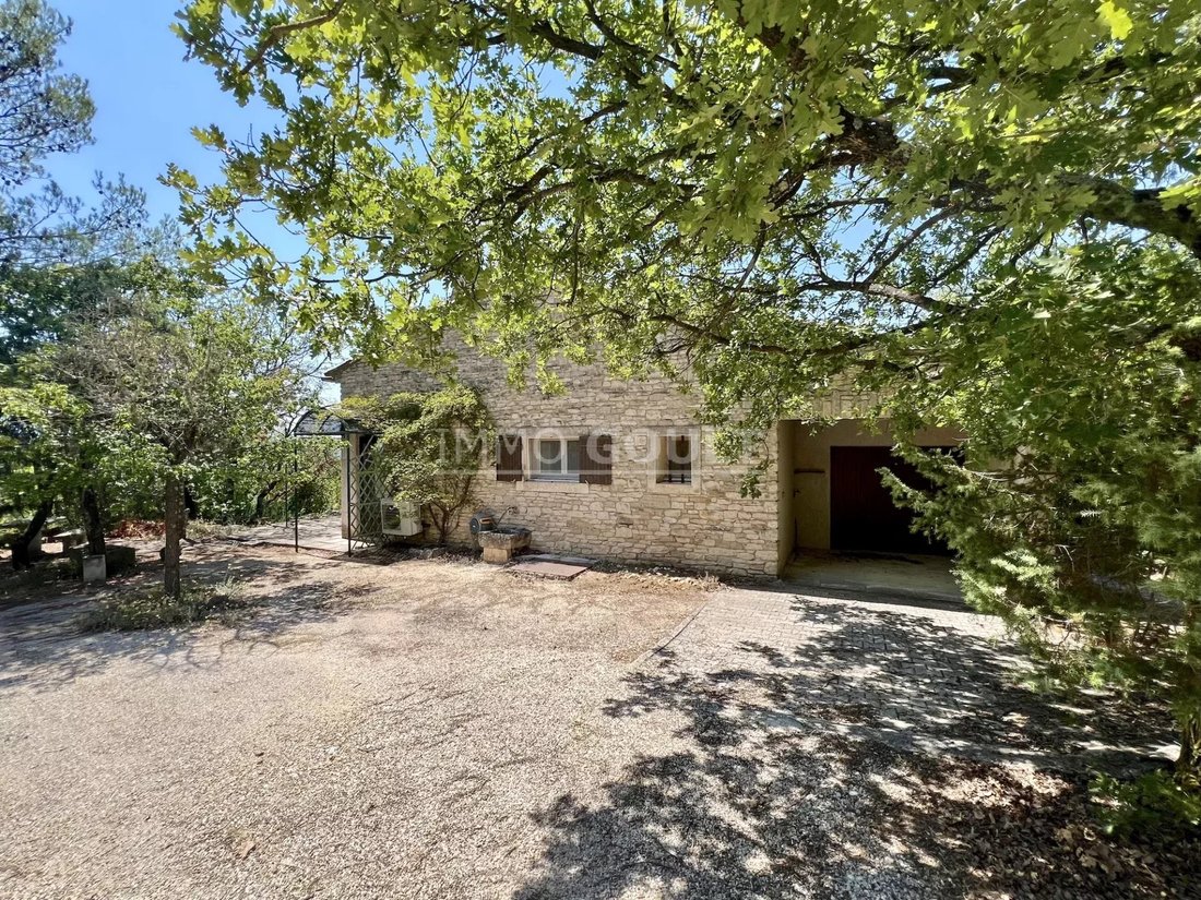 House in Gordes, Provence-Alpes-Côte d'Azur, France 5 - 18468933