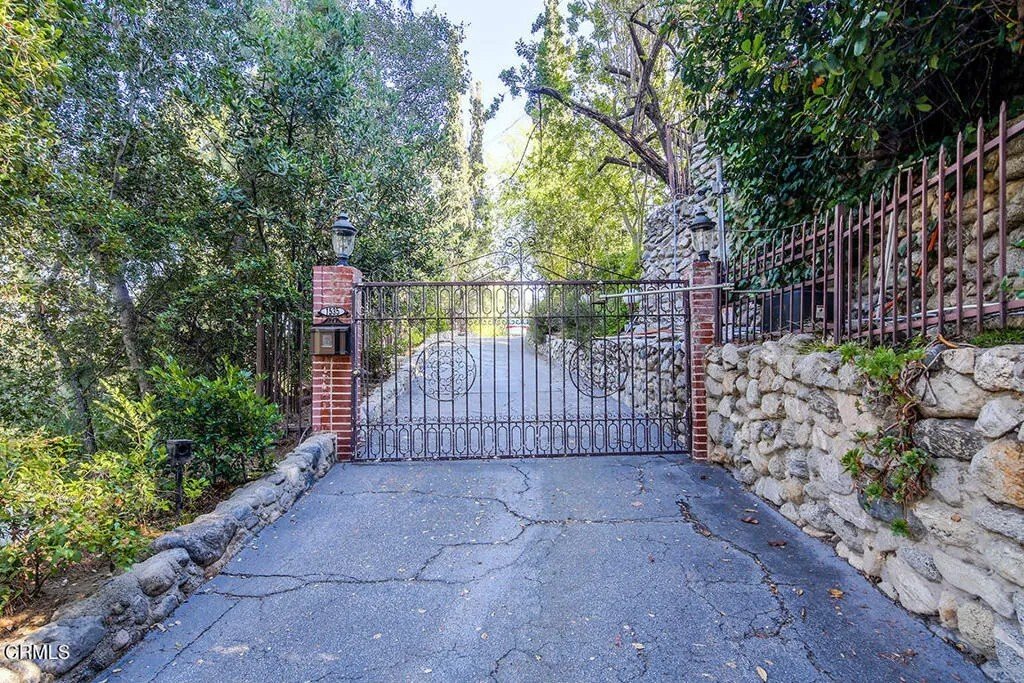 House in Glendale, California, United States 4 - 18466554