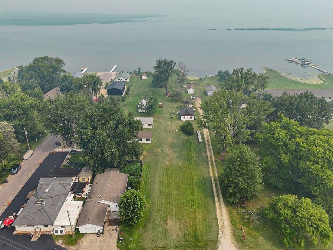 House in Markesan, Wisconsin, United States 4 - 18458307