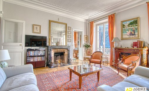 Apartment in Domaine National du Château, Versailles, France 1