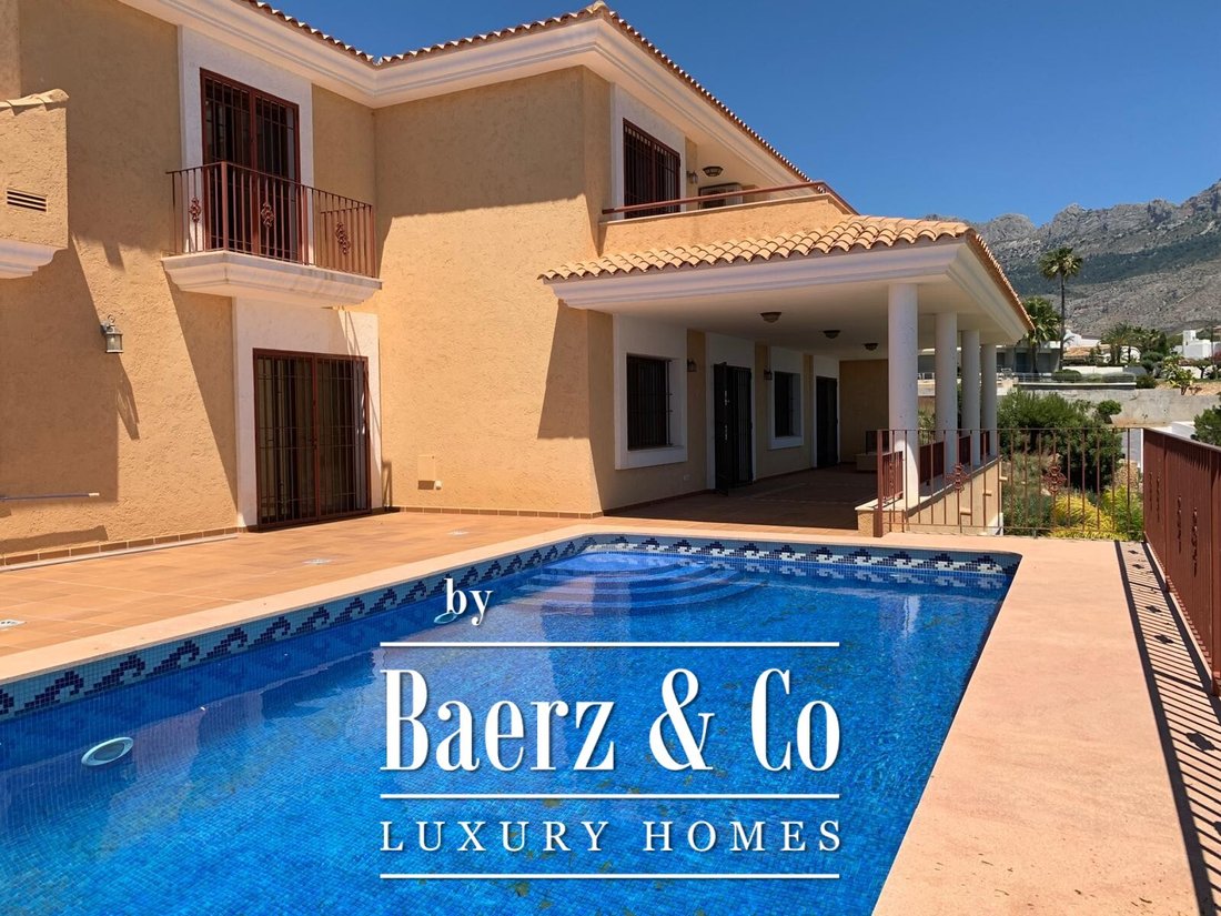 Villa in Altea, Valencian Community, Spain 3 - 18459848