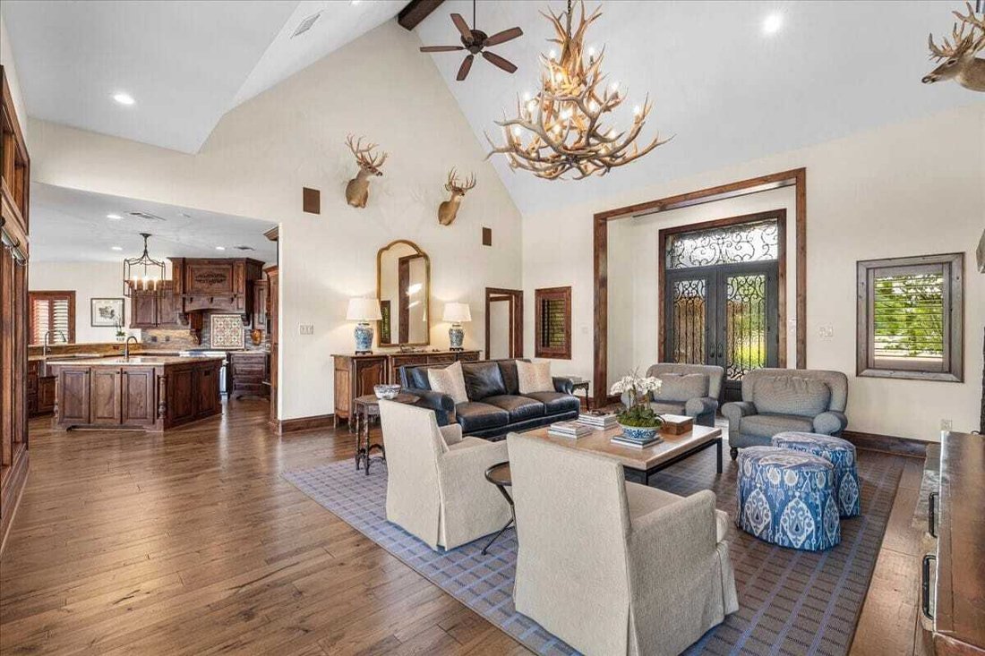 House in Corsicana, Texas, United States 5 - 18465059