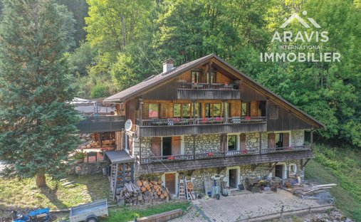 Maison à Sud, Thônes, France 1