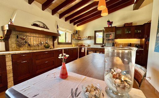Finca in Santanyi, Balearic Islands, Spain 1