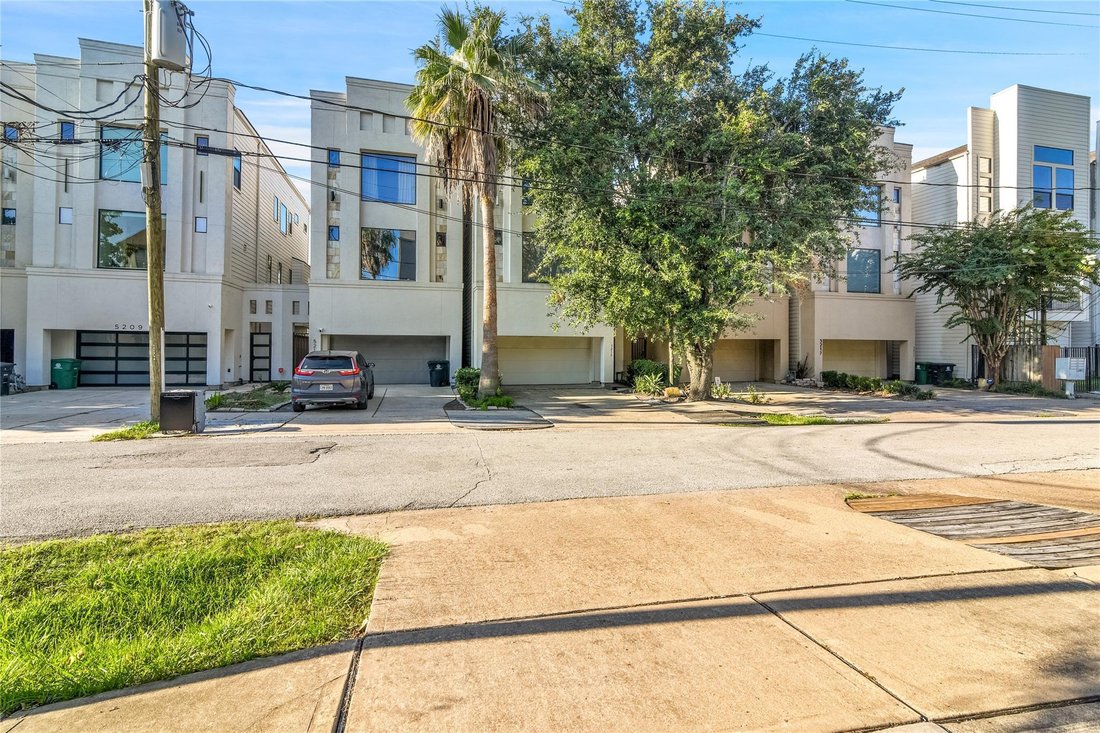 House in Houston, Texas, United States 1 - 18469226
