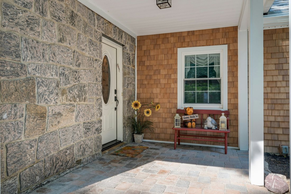 Kinnelon, New Jersey, United States 2 - 18464237