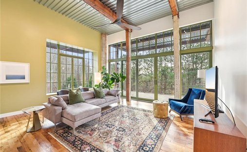 Townhouse in Saxapahaw, North Carolina, United States 1