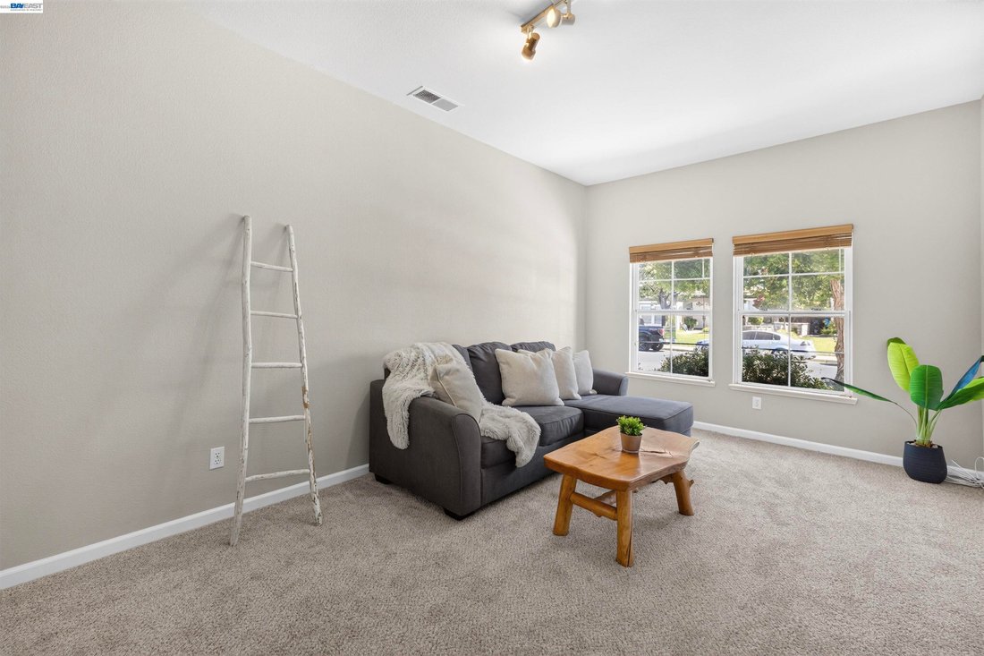 House in Tracy, California, United States 4 - 18463981