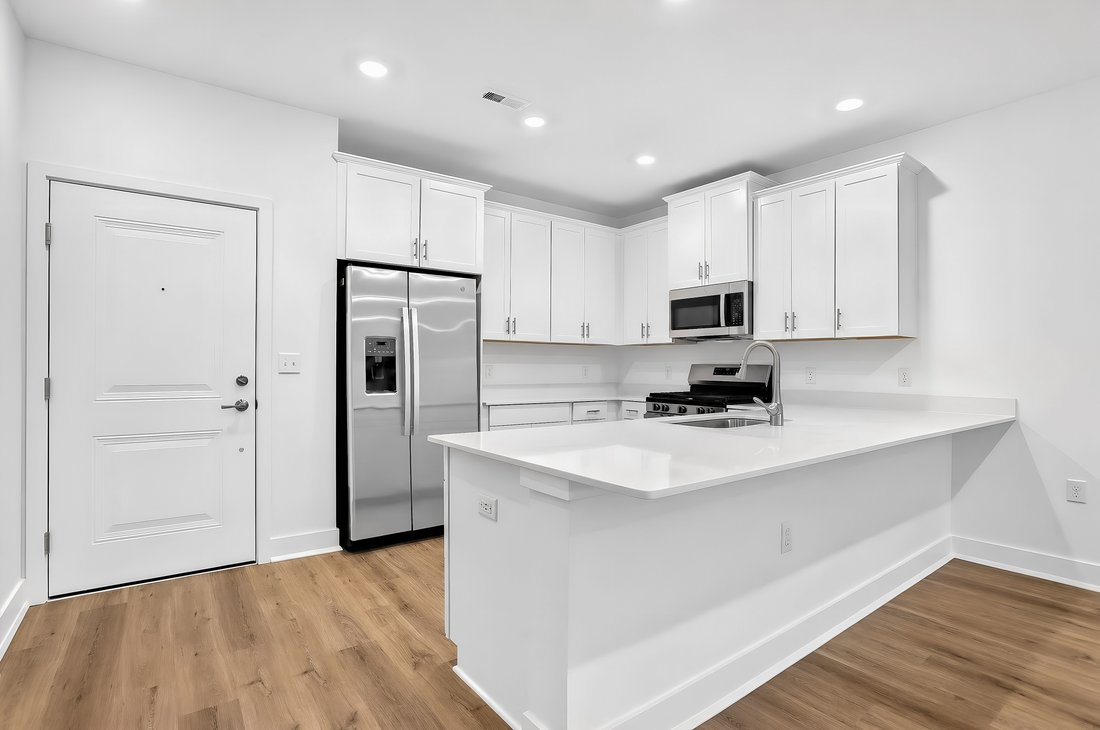 Condo in Monroe Township, New Jersey, United States 4 - 18146315