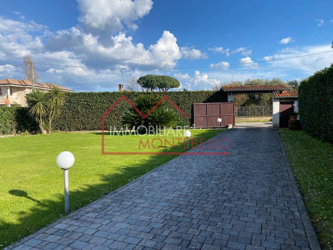 Villa in Capezzano Pianore, Camaiore, Tuscany 4 - 18458763